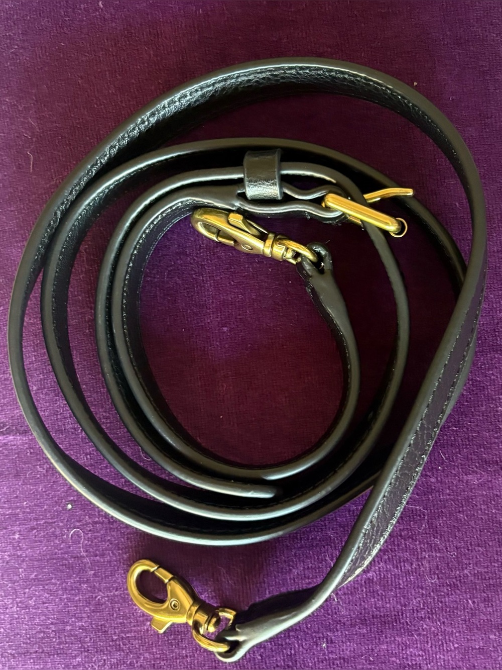 Fossil Black Pebbled Leather Logo Patch - Picture 5 of 5